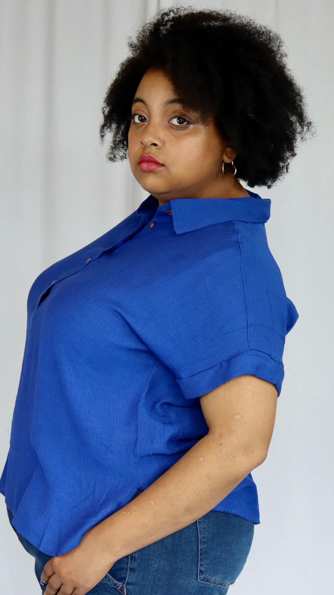 Royal Ease Button - Down Top - U Pretty Things