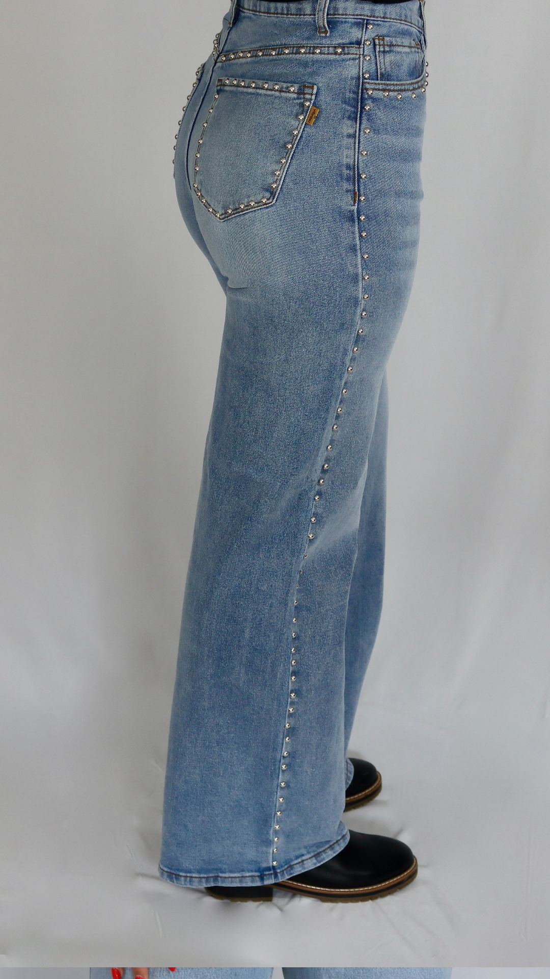 Star Studded Wide-Leg Jeans