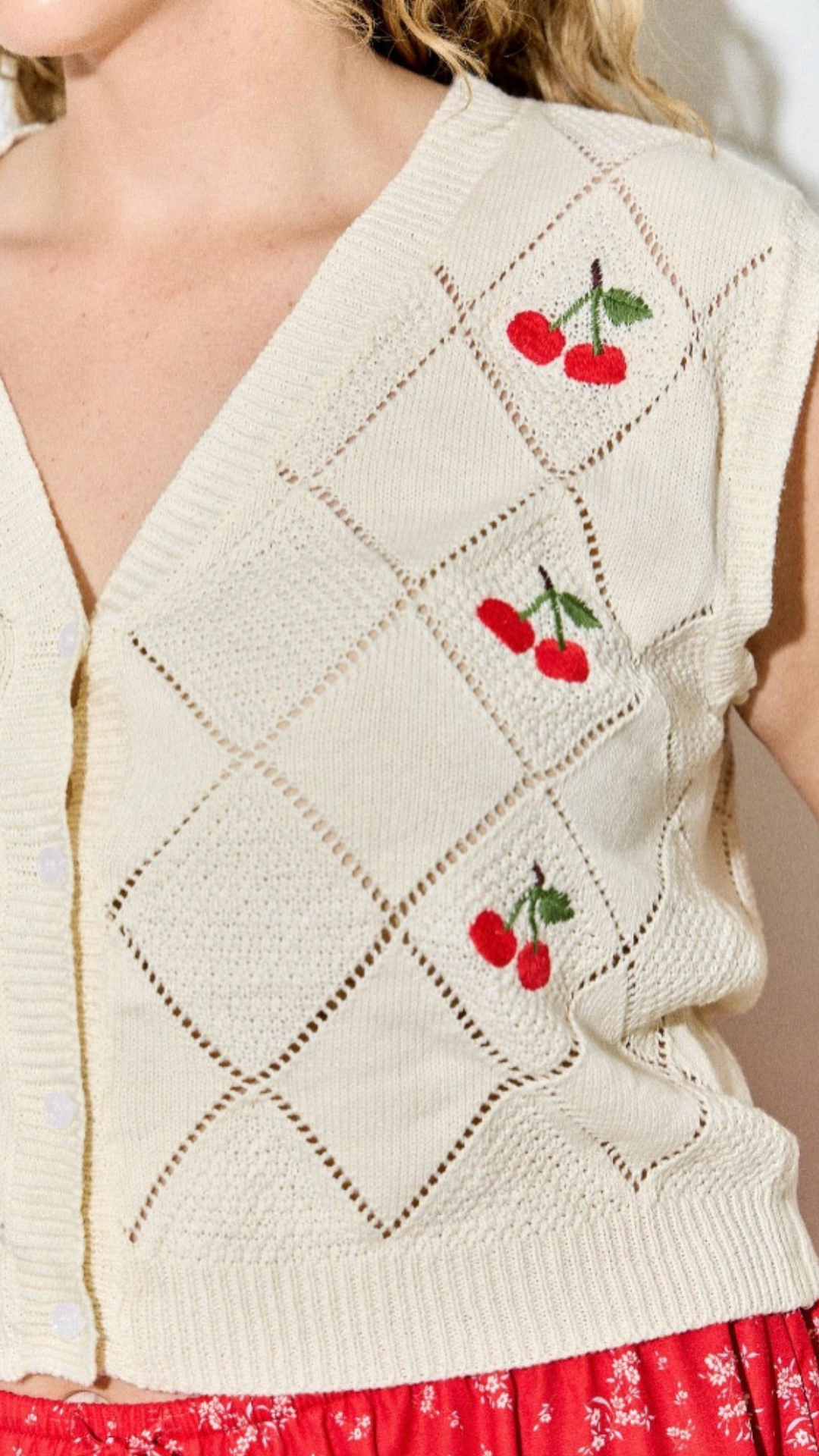 Plus – Cherry Lane Knit Vest
