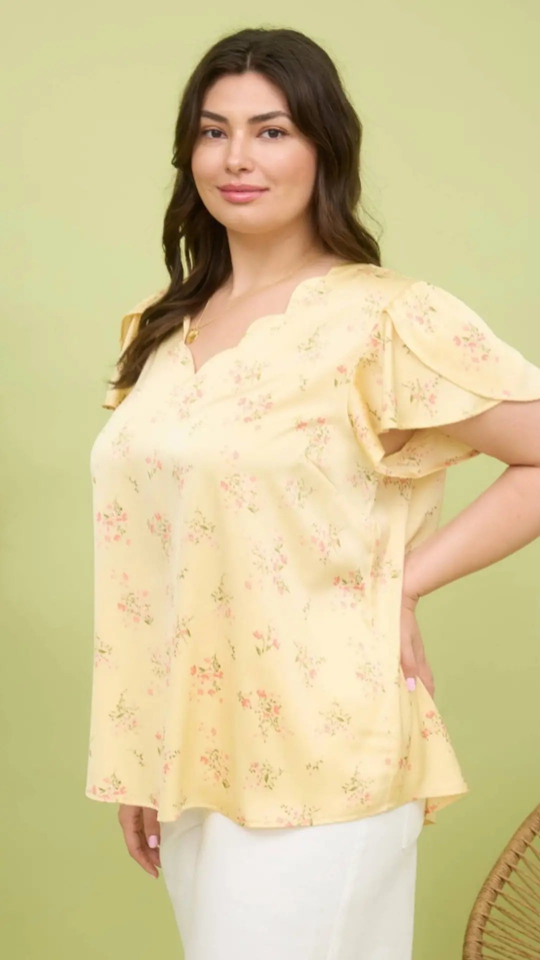 Plus – Tulip Glow Satin Blouse - U Pretty Things