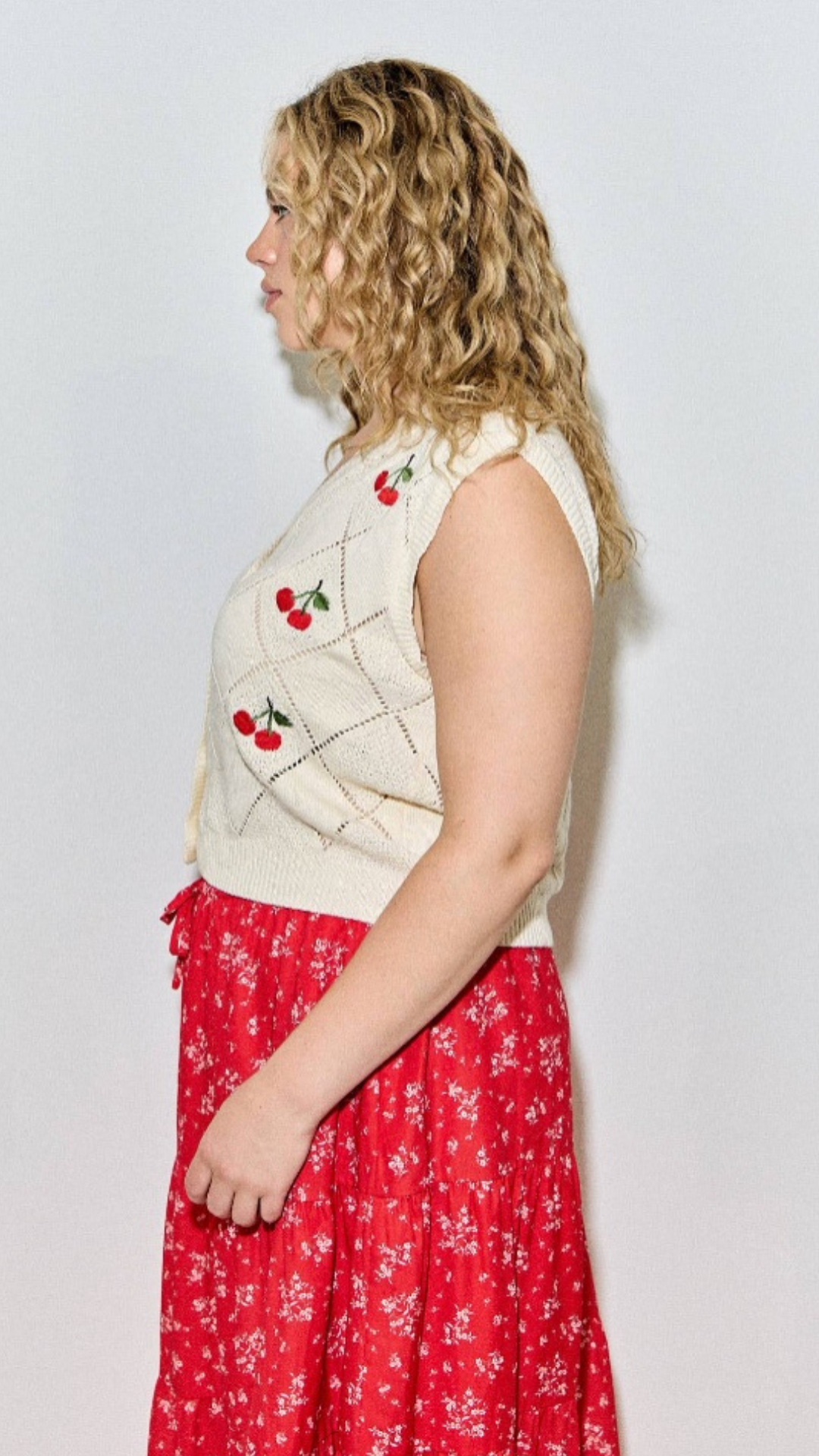 Plus – Cherry Lane Knit Vest