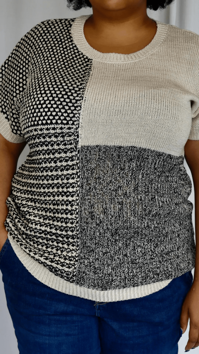 Texture detail of plus size short sleeve knit top