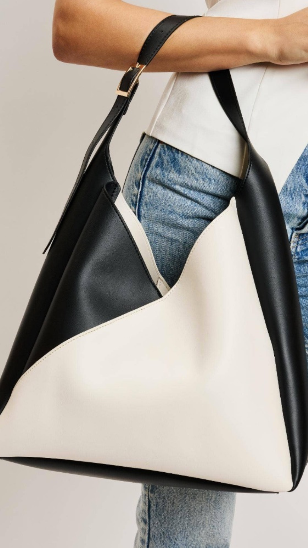 balck and white vegan tote bag