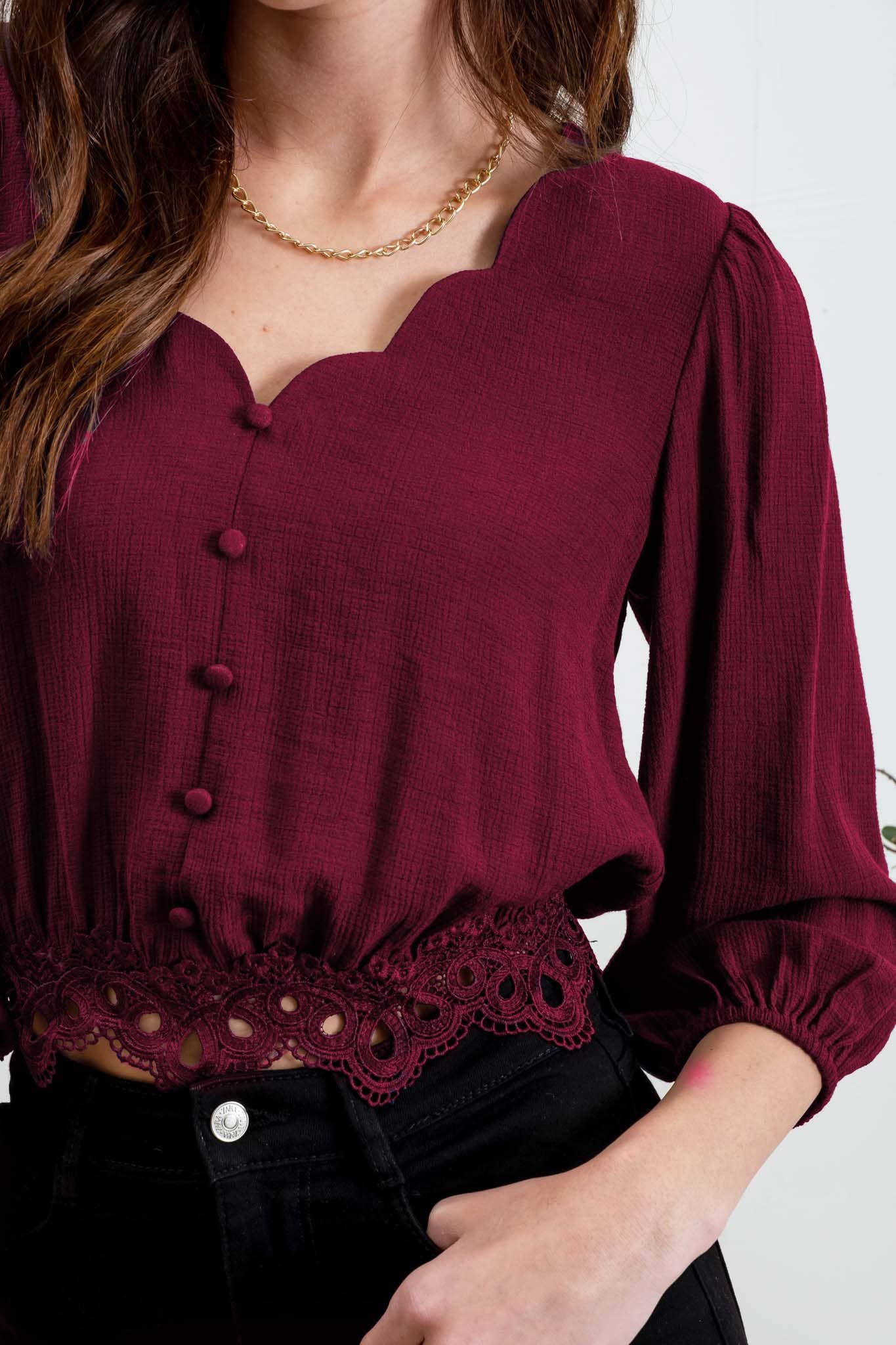 Scallop V Neck Lace Trim Crop Top with 3/4 sleeves and tie back