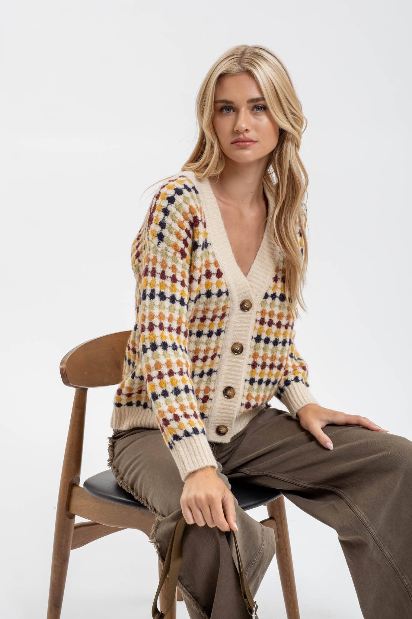 Multicolor oversized knit cardigan for relaxed, stylish wear