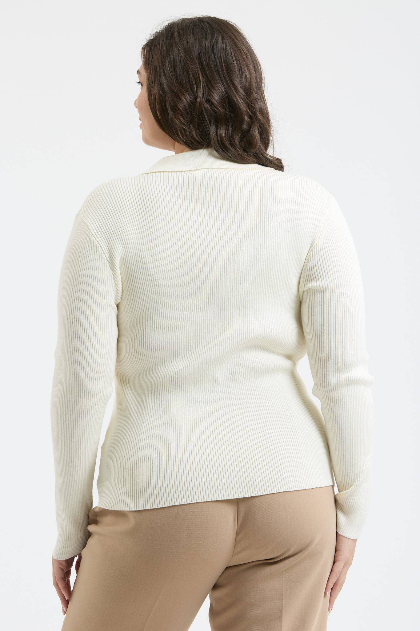 PLUS COLLARED GOLD SNAP BUTTON LONG SLEEVE SWEATER