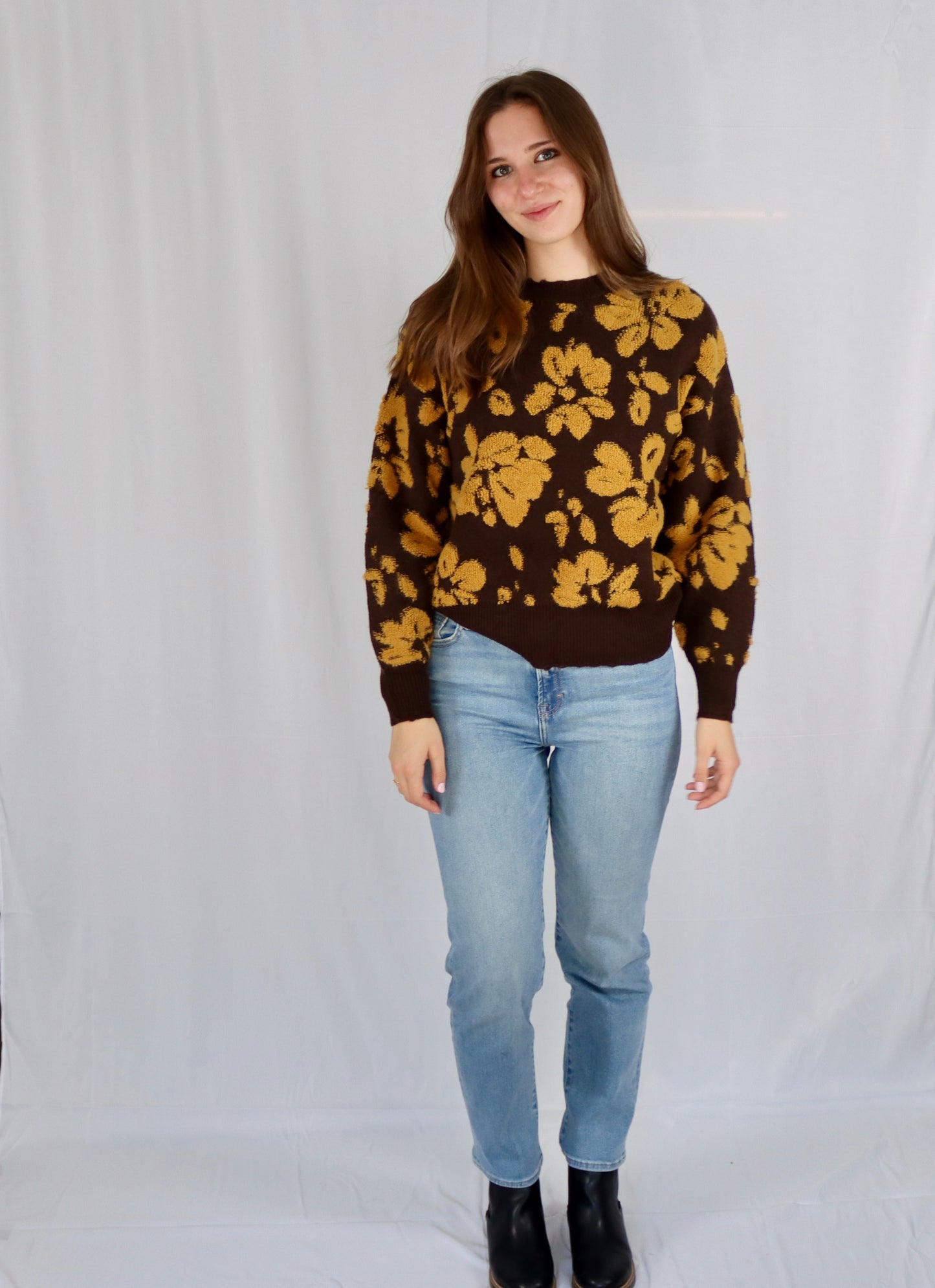 Cozy floral print distressed sweater for women’s casual wear